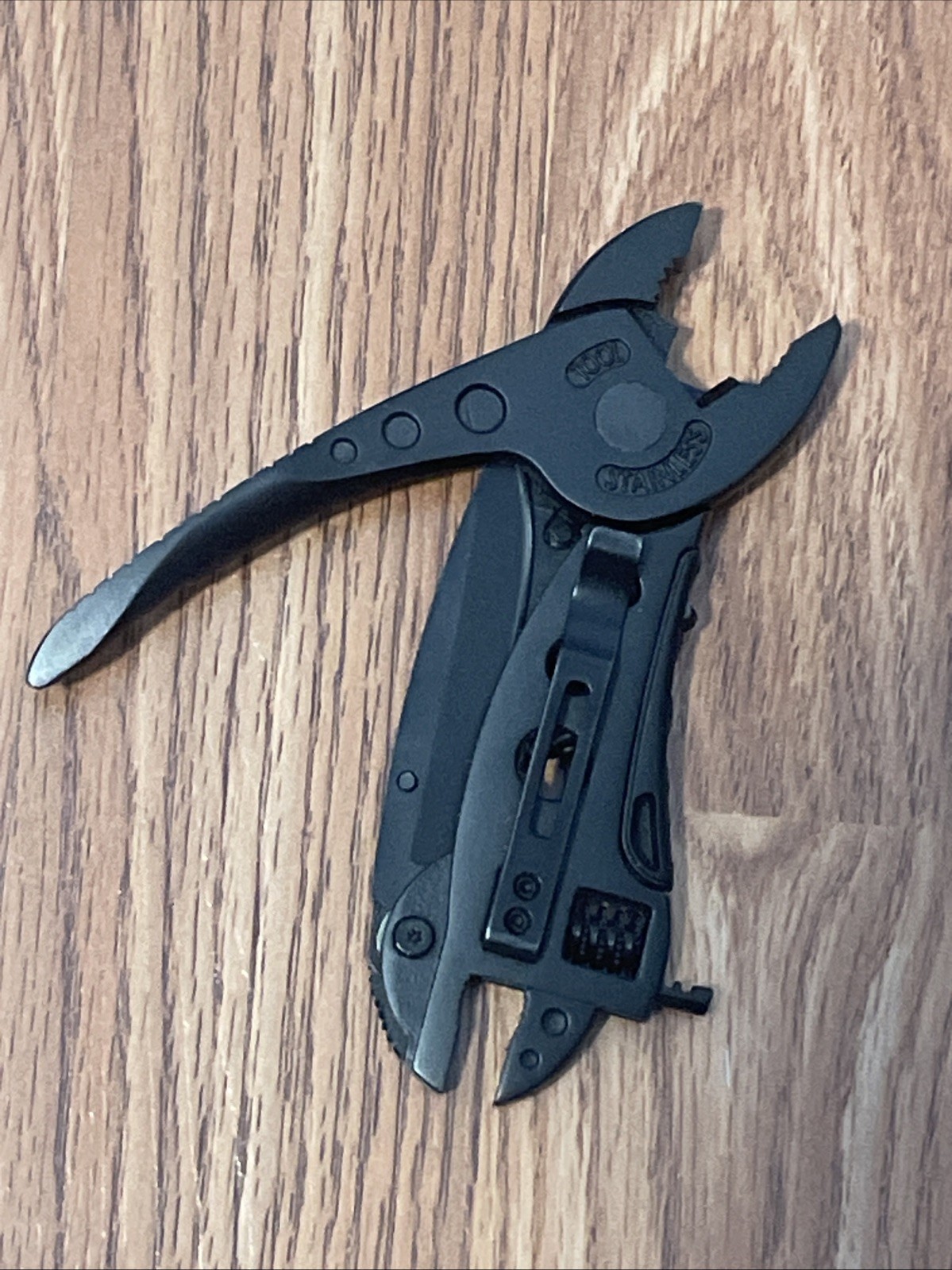 Cattleman Ranch Hand Multi Tool Cast Black Steel w/ 6 Functions