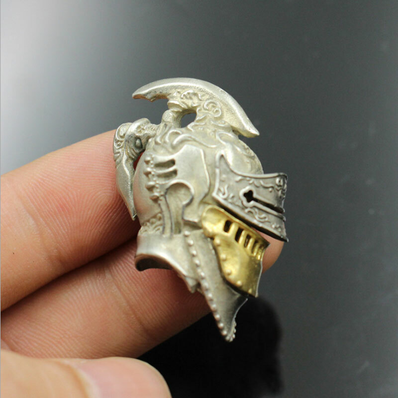 EDC Brass Knight Warrior Helmet Creative DIY Bead Umbrella Rope Pendant Tool