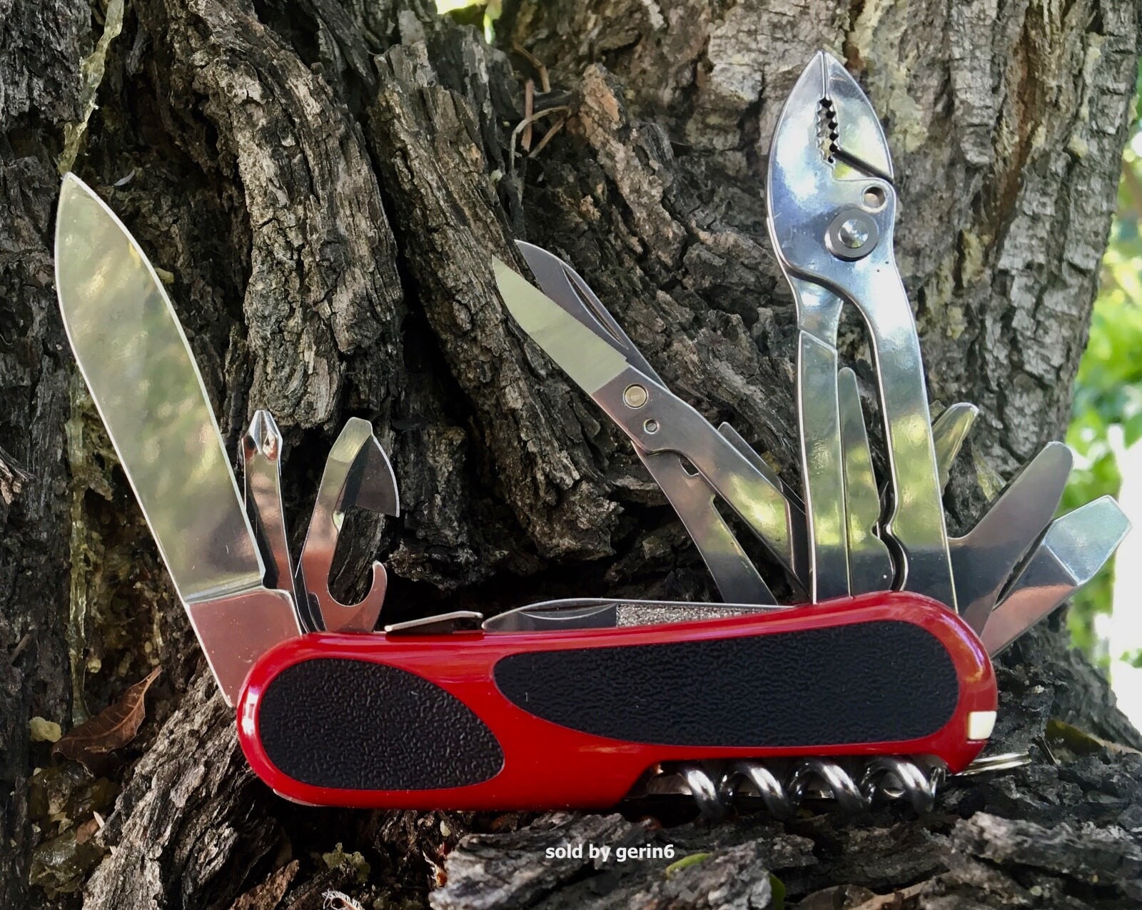 Victorinox Swiss Army Knife EvoGrip S557, 2.5223.SC-X2 or 2.5223.SEUS2 NIB