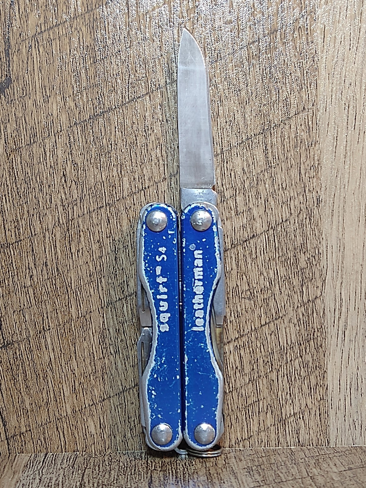 Leatherman SQUIRT S4 BLUE Multi-Tool (Retired Model) – All Tools Good!