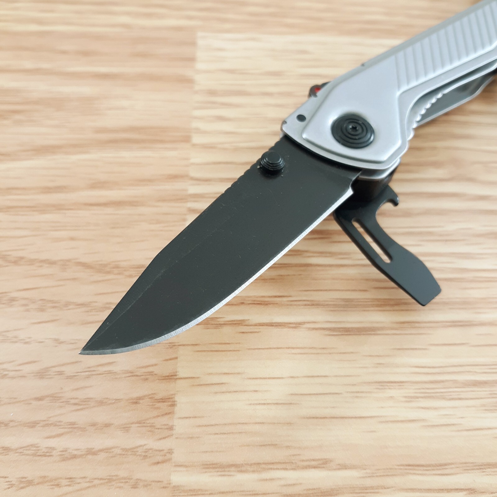 SOG Flash MT Linerlock Multi-Tool D2 Tool Steel Blade Stainless Steel Handle