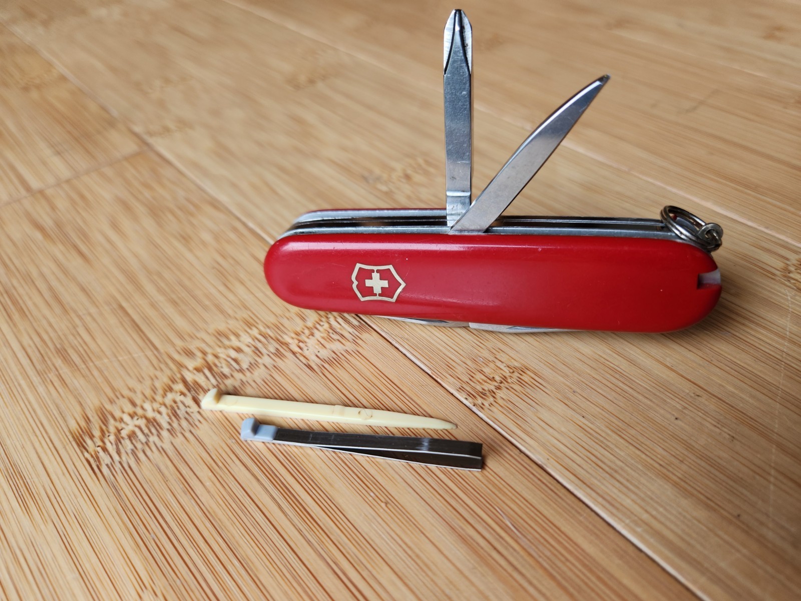 1970’s Victorinox/VICTORIA Fieldmaster Swiss Army Knife/Clip-Point/Square Philli