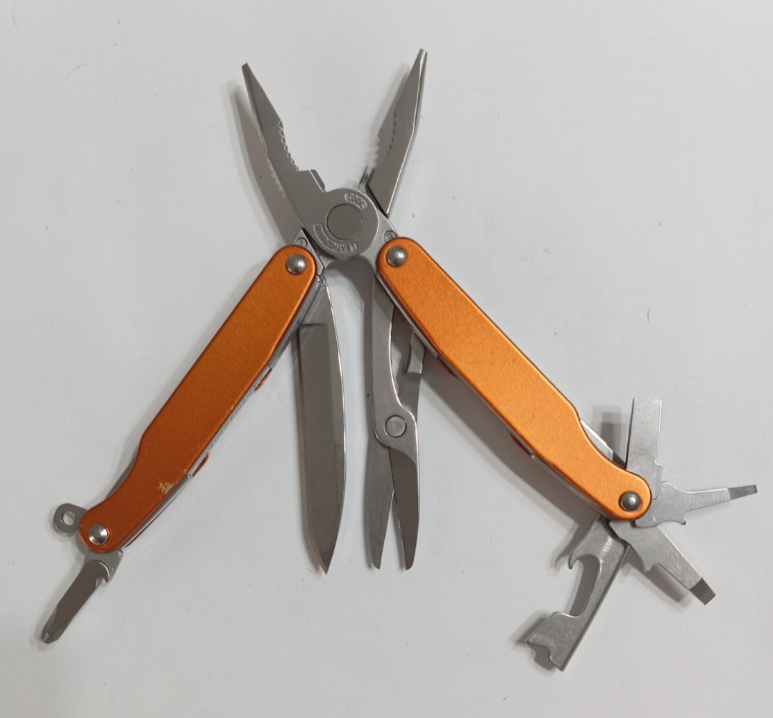 🔥 Leatherman Juice S2 Orange Gen1 Collectable Retired Nice Condition Very Rare
