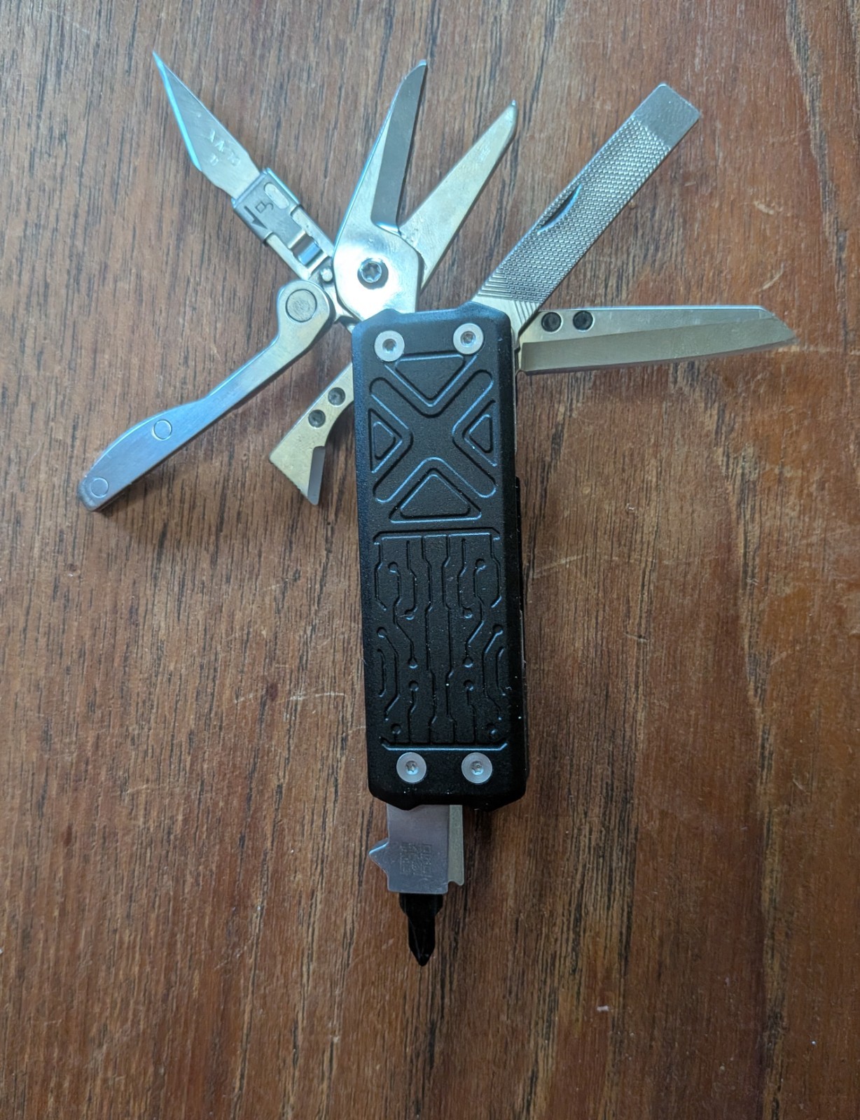 NexTool Pocket Multitool E1 10 In 1 Folding Knife Scissors File Outdoor Hiking