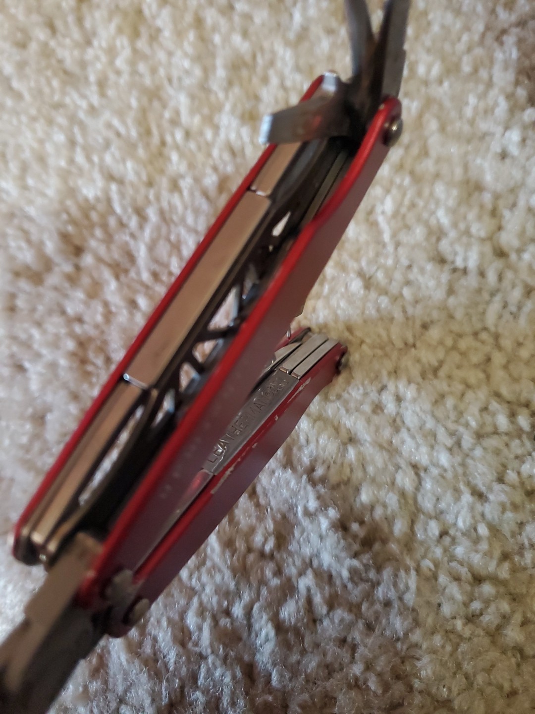 Leatherman Juice C2 Red multi-tool Collectible USA