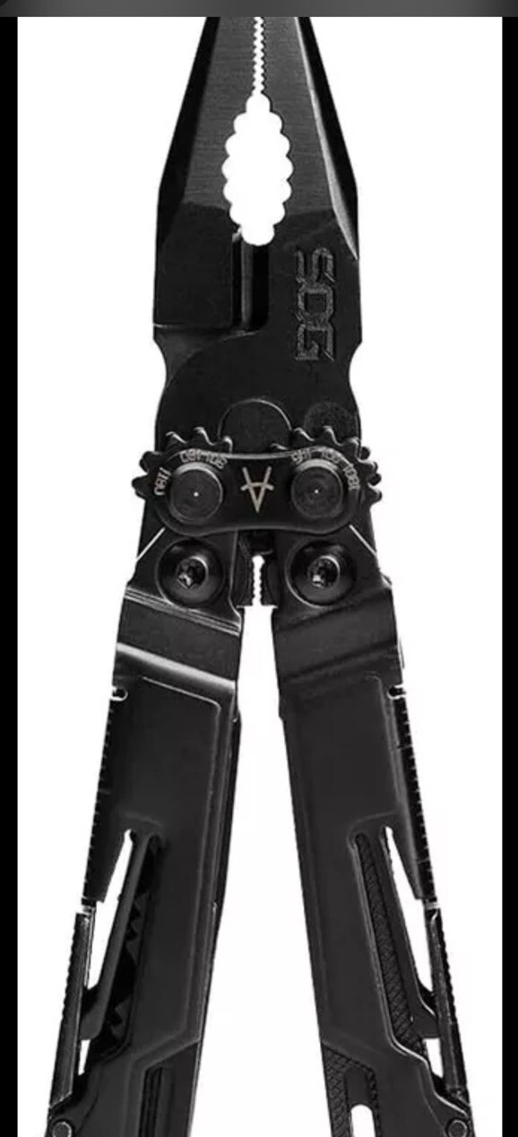SOG PP1002-CP PowerPint Multi-Tool (Black) with 18 Tools