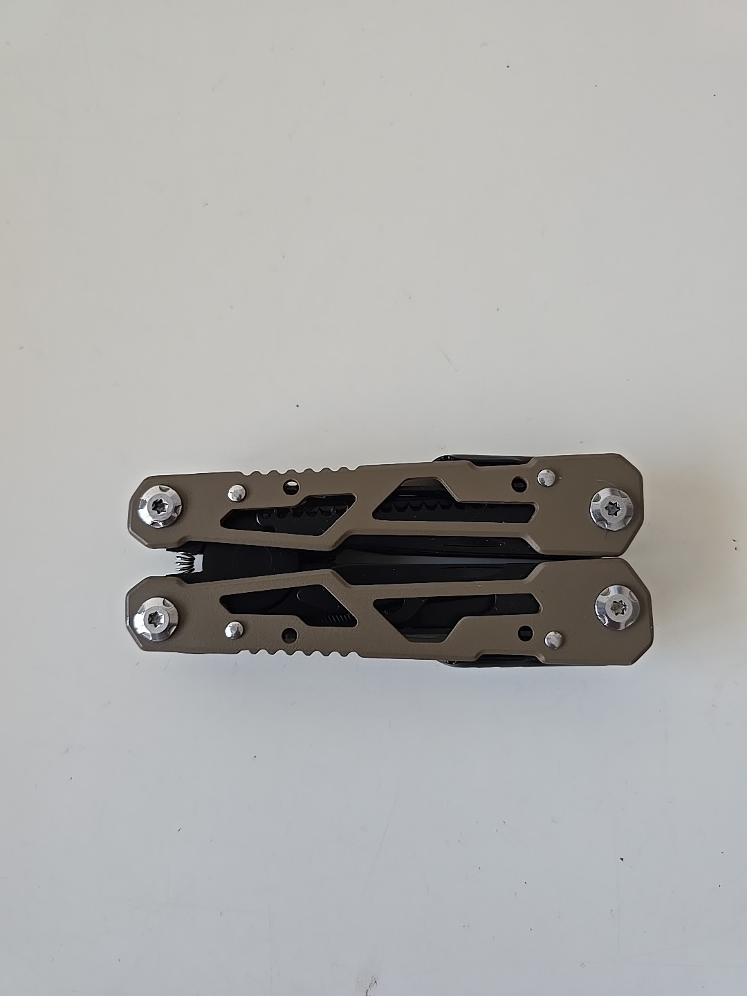 Multi Tool Plier Set With Screwdriver Bits