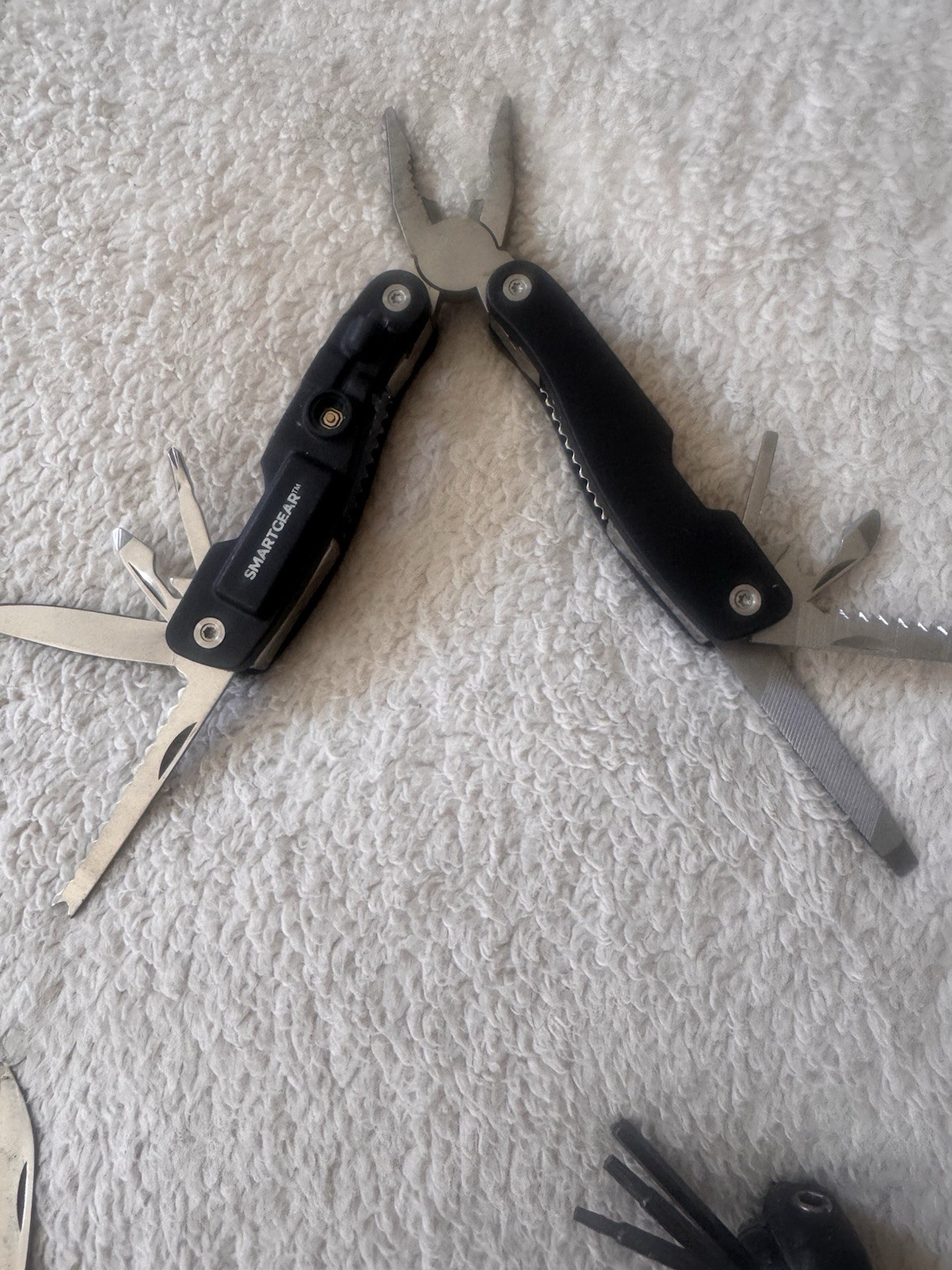 Lot Of 8 Multi Tools Gerber,Cummins,Husky,Others 2 with Sheath Nice Condition