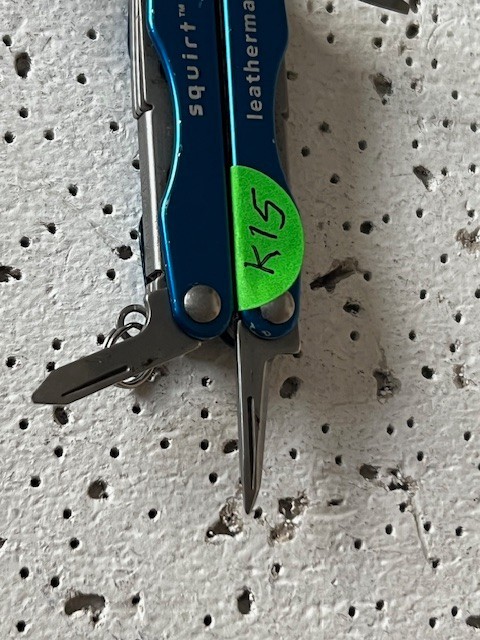 Leatherman SQUIRT P4 Blue Discontinued Multi-Tool Pilers keychain—