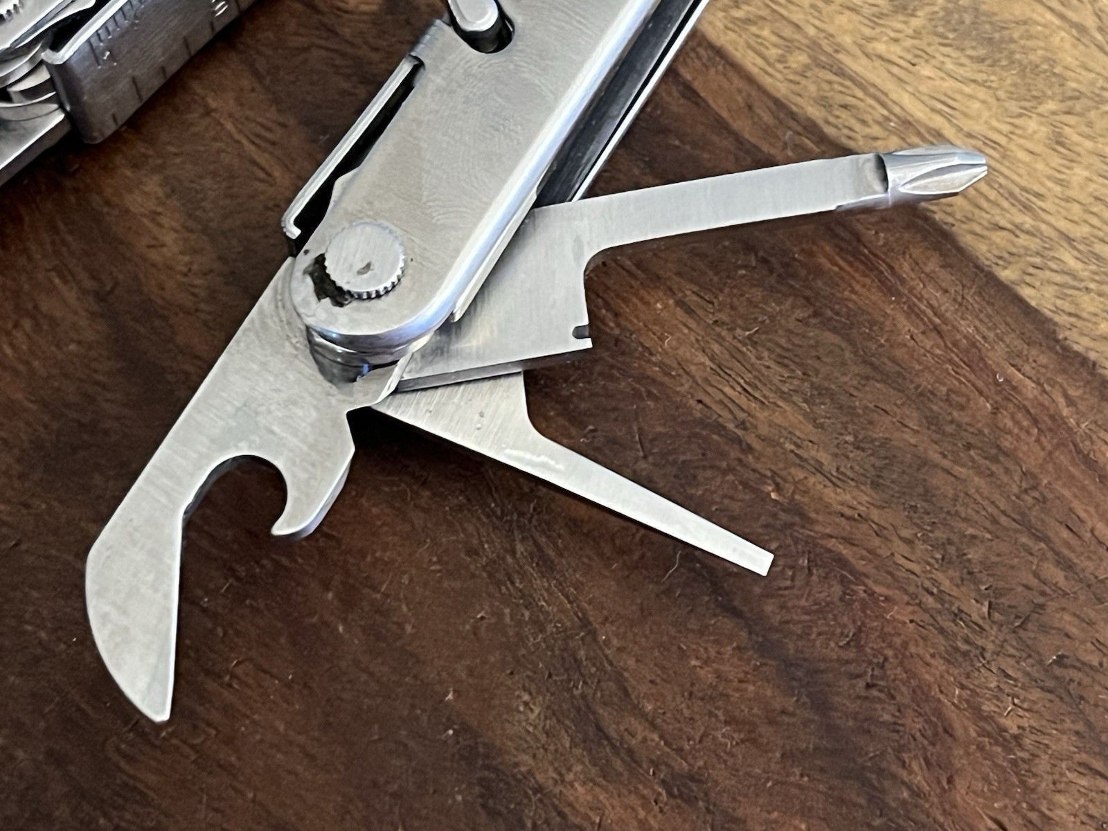 Retired 2005 Leatherman Super Tool 200 Multitool SUPER NICE!!! w/New Sheath