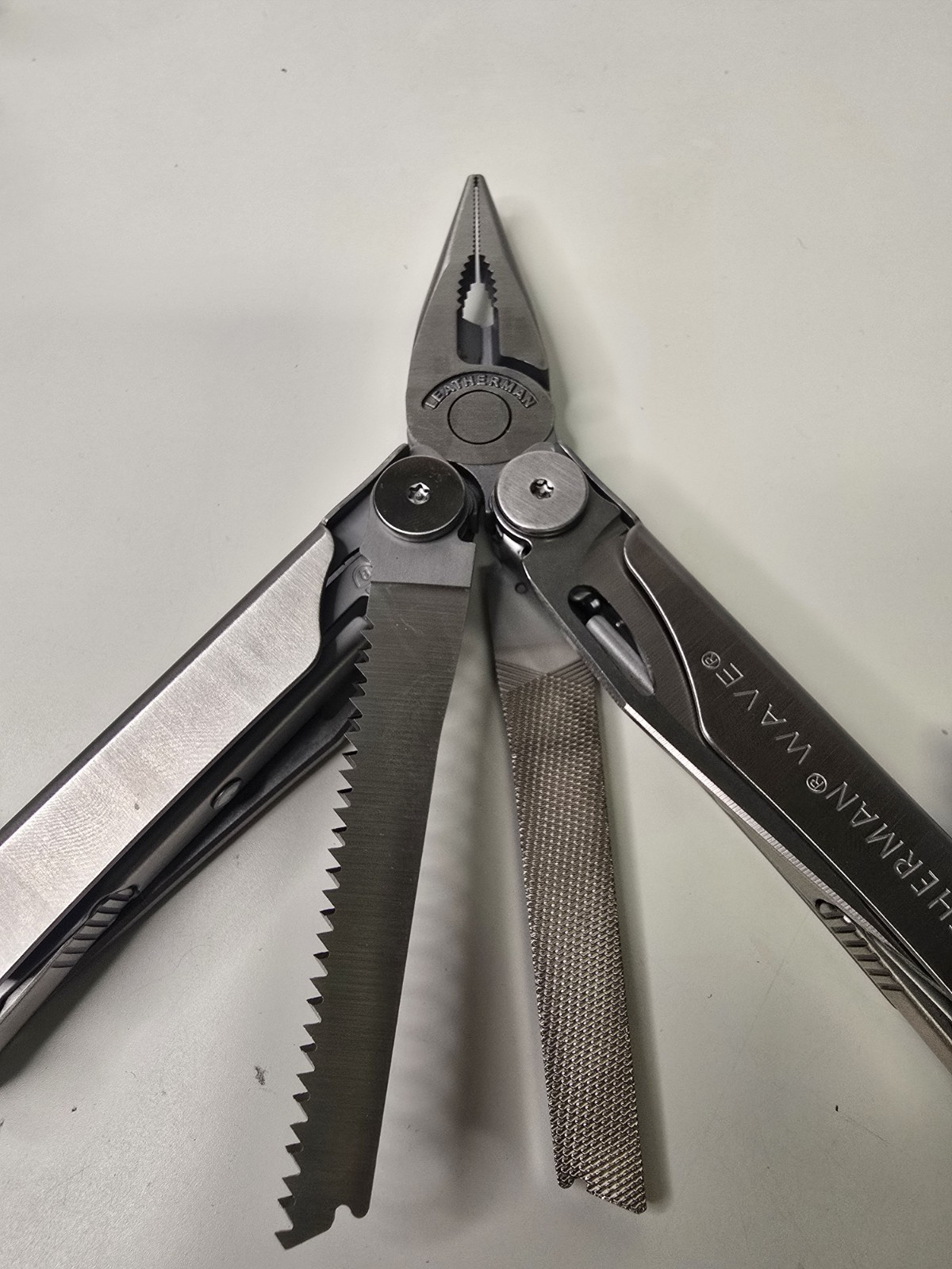 Leatherman Wave Multi Tool 10/06 Date Code w Original Leather Sheath Unused