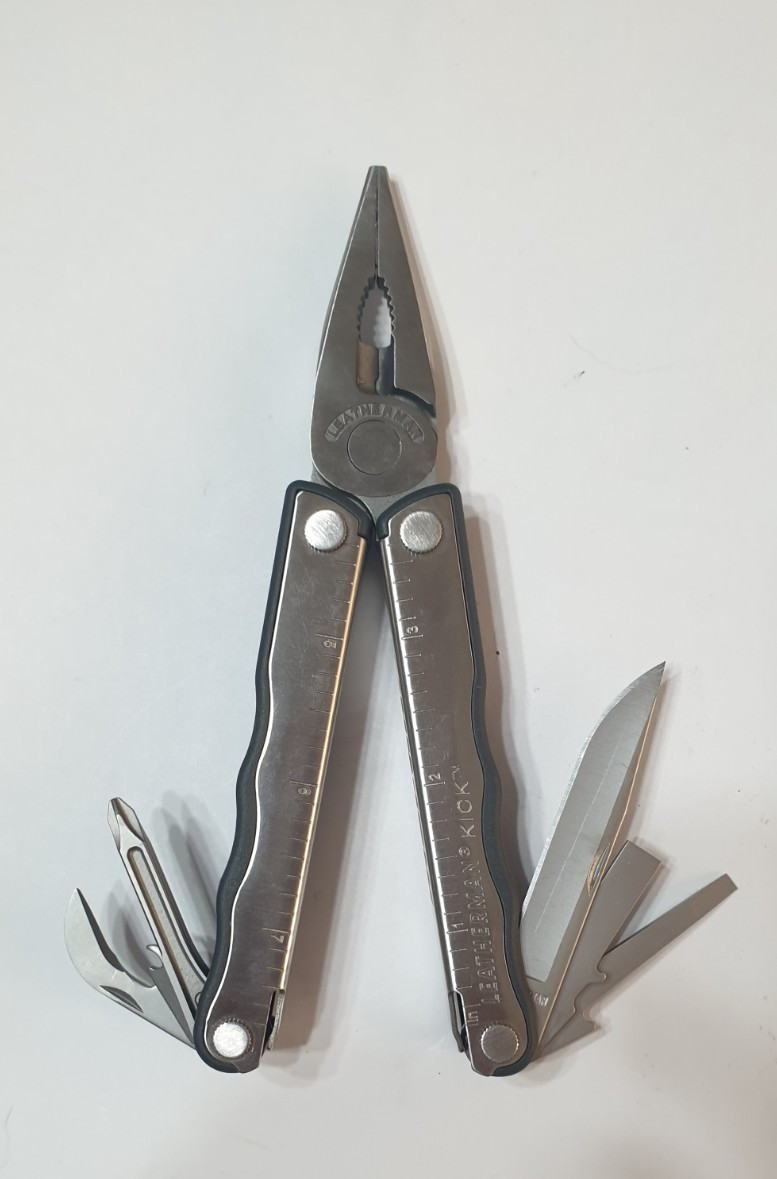 🔥 Leatherman Kick With Clip Multitool Retired Rare Collectable