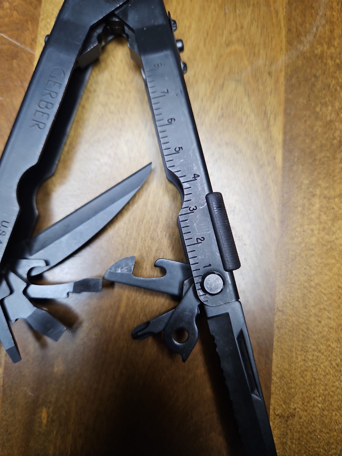 Gerber MP600 Multi-Tool, Blunt Nose Pliers, Carbide Cutters, Black Military EDC