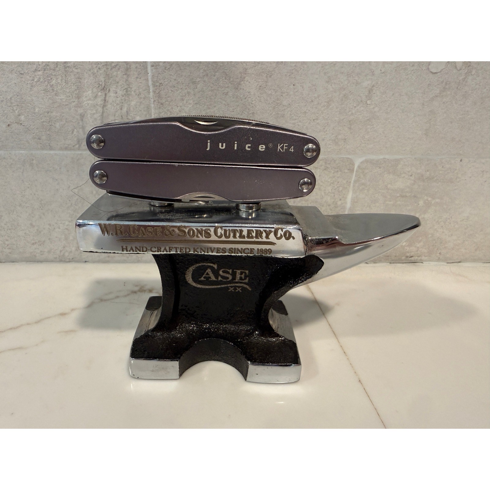 RARE! Leatherman Juice KF4 Multi-Tool Storm Gray Retired Knife Pliers Saw File