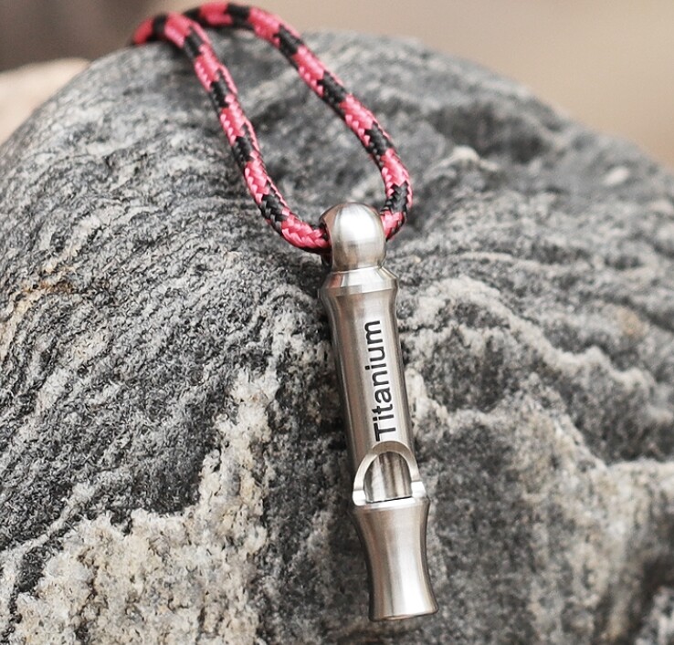 New Small Pure Titanium Whistle Portable EDC Outdoor Training Whistle 50mm/1.97″