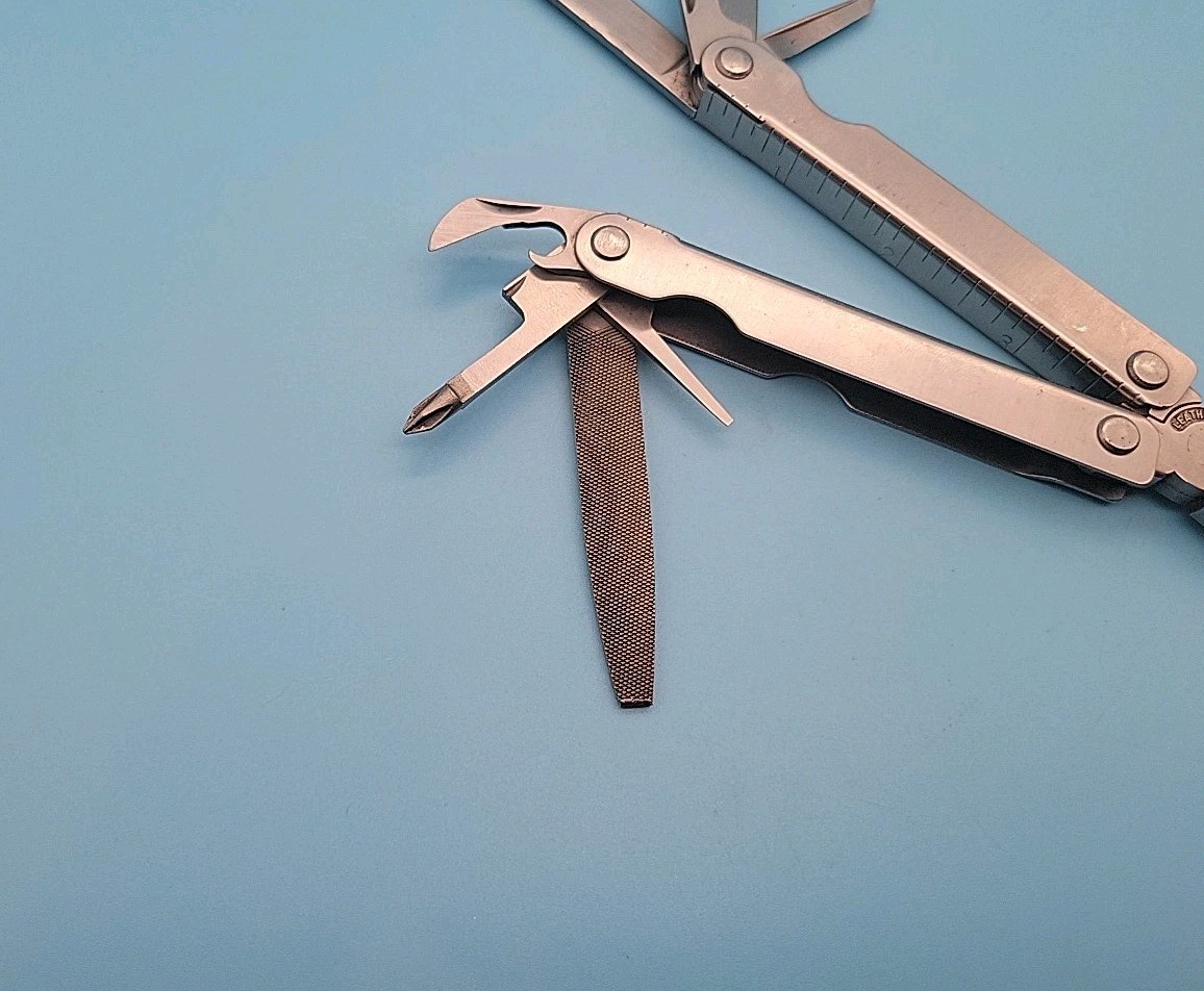 Leatherman BIG LETTER PST Multi-Tool – Knife, Pliers, File, Screwdriver -Japan