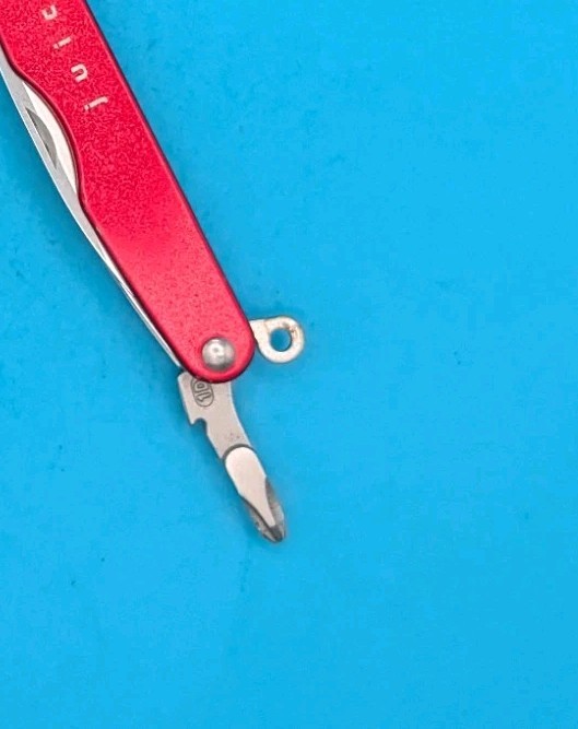 Leatherman Juice C2 Red Multi Tool! RETIRED!