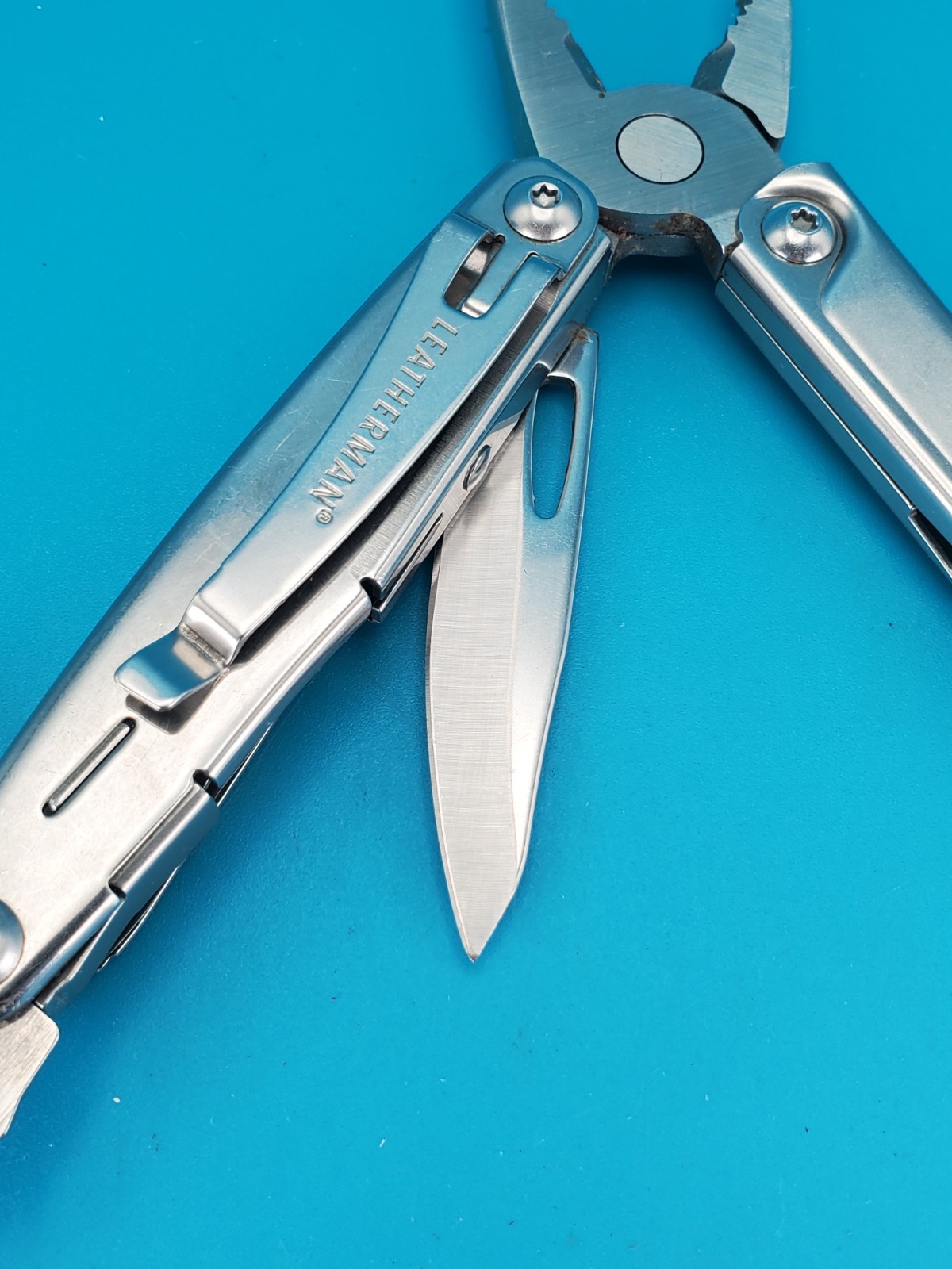 Leatherman Bolster 13 Tool Stainless Steel Multi-Tool!
