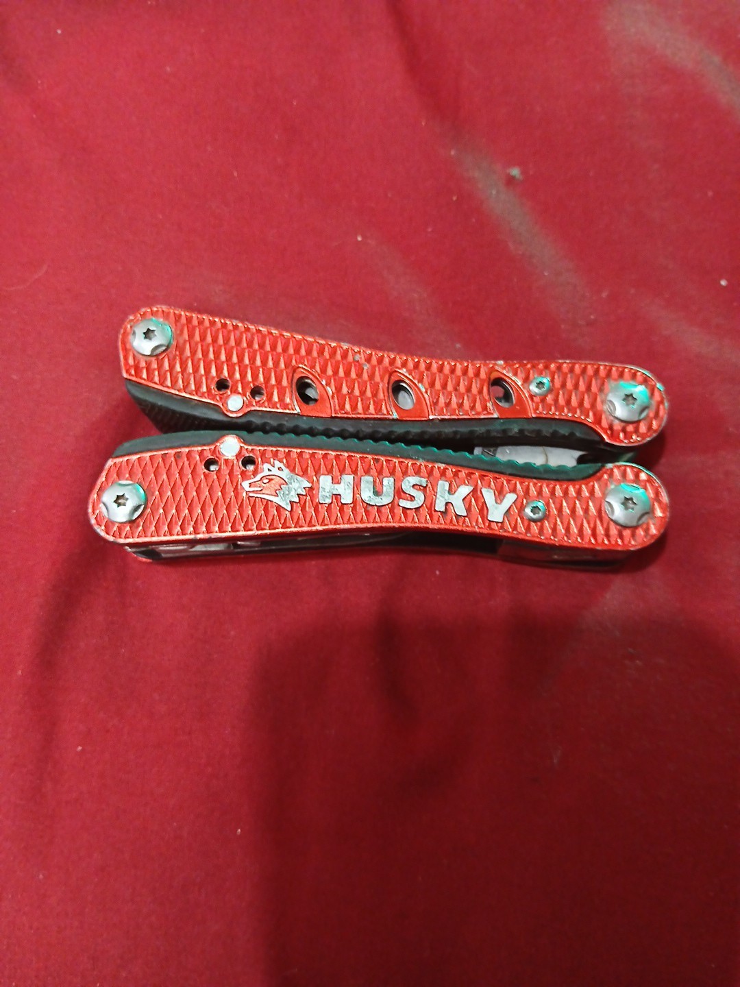 Multi Tool Husky Folding Pliers Stainless Steel, Knife, Screwdrivers