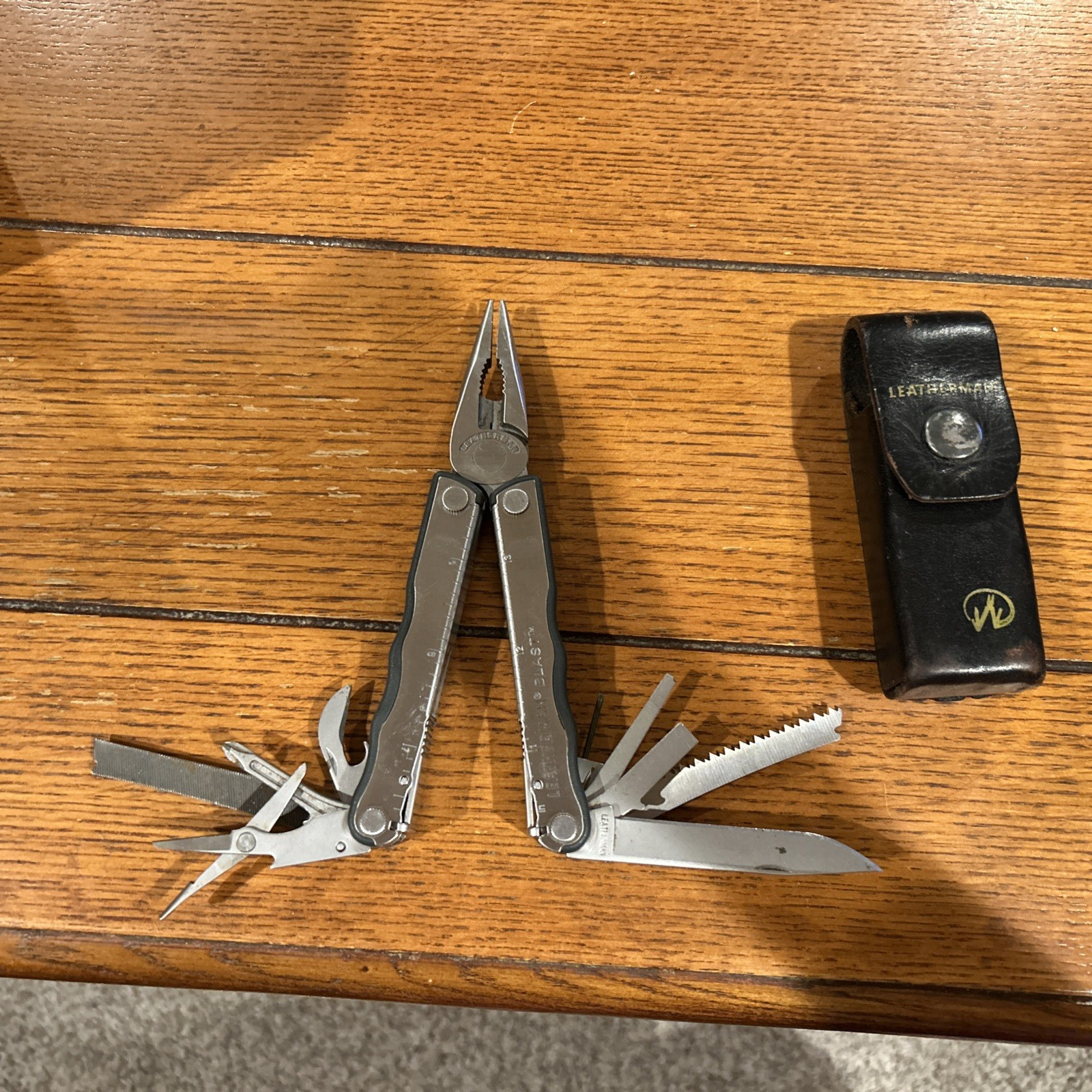 Leatherman BLAST Multi-Tool w/ Factory Sheath Retired 15 functions