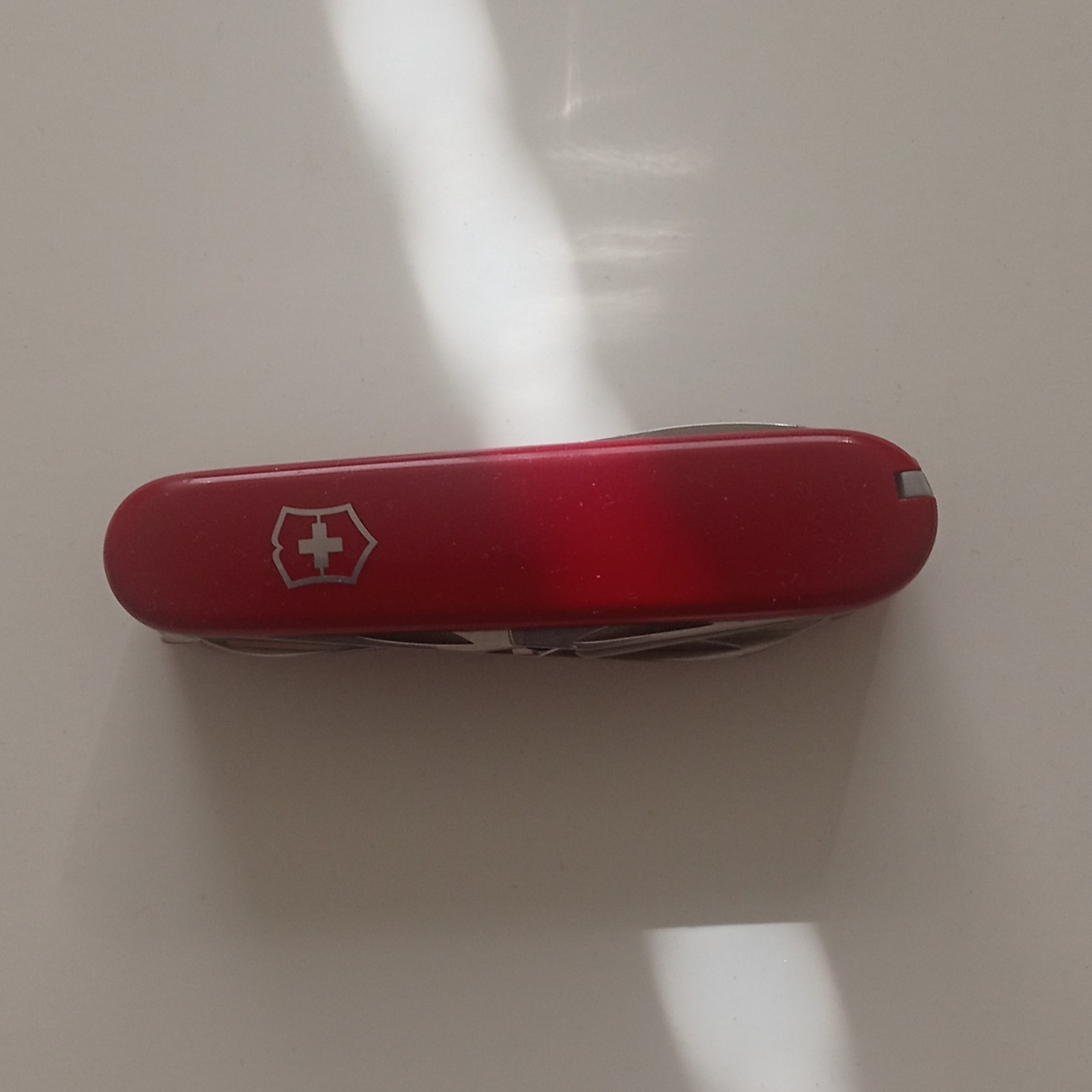 Victorinox Swiss Army Red Multi-Tool Knife Scissors Corkscrew Lanyard