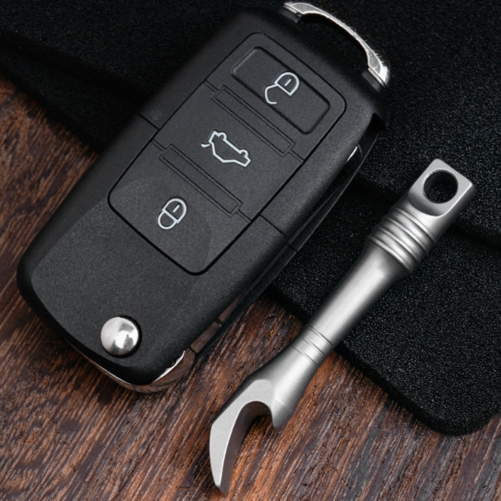 Titanium Alloy EDC Mini Pry Bar Bottle Opener Keychain Tool Lightweight Portable