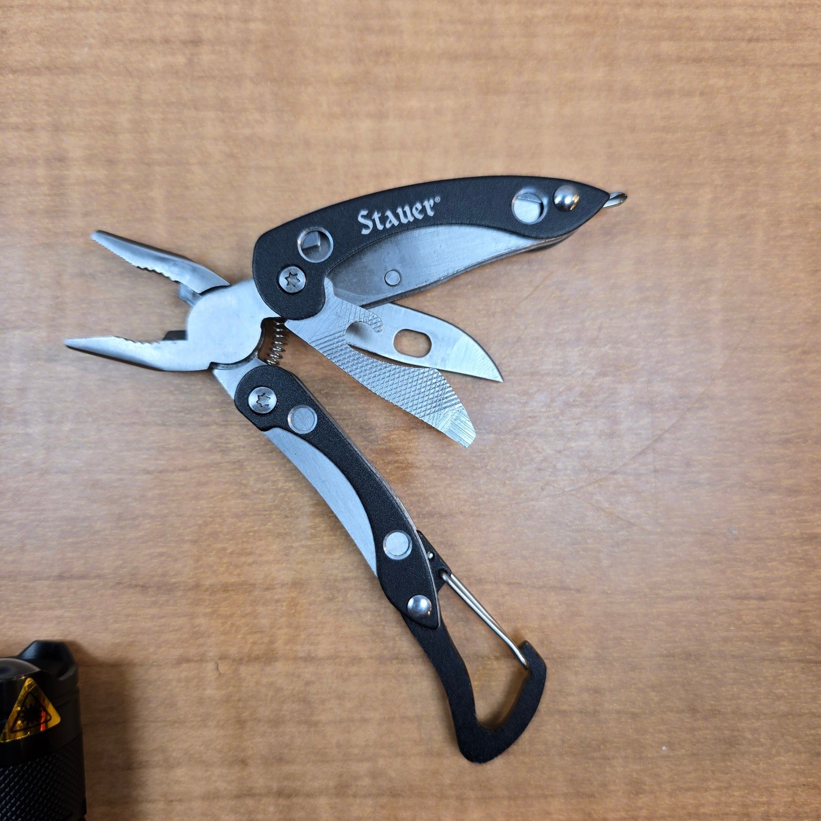 Stauer Gift Set Carabiner Watch+Flashlight+Multitool Knife pliers screwdriver