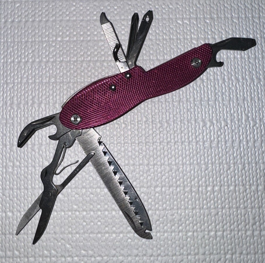 COLUMBIA Deluxe Multi-Tool 11 Functions Pocket Knife – PINK