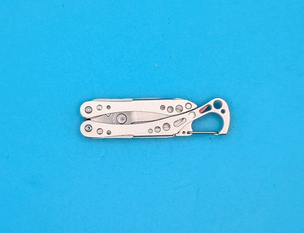 Leatherman Style CS Pink Multi-Tool! FAST SHIPPING!