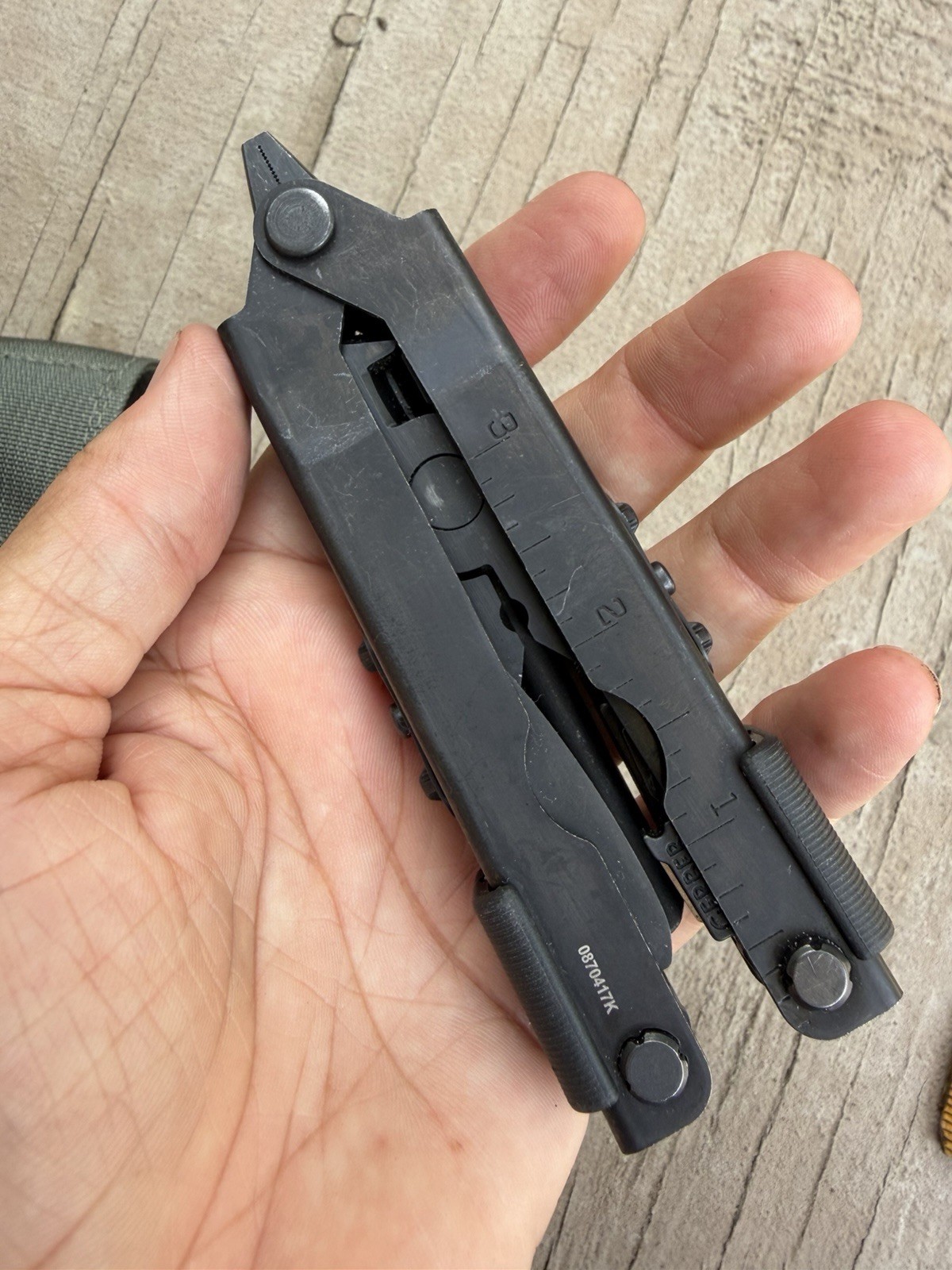 GERBER DET MULTIPLIER CAMPING BLACK OXIDE NEEDLE NOSE MULTI TOOL KNIFE W/SHEATH