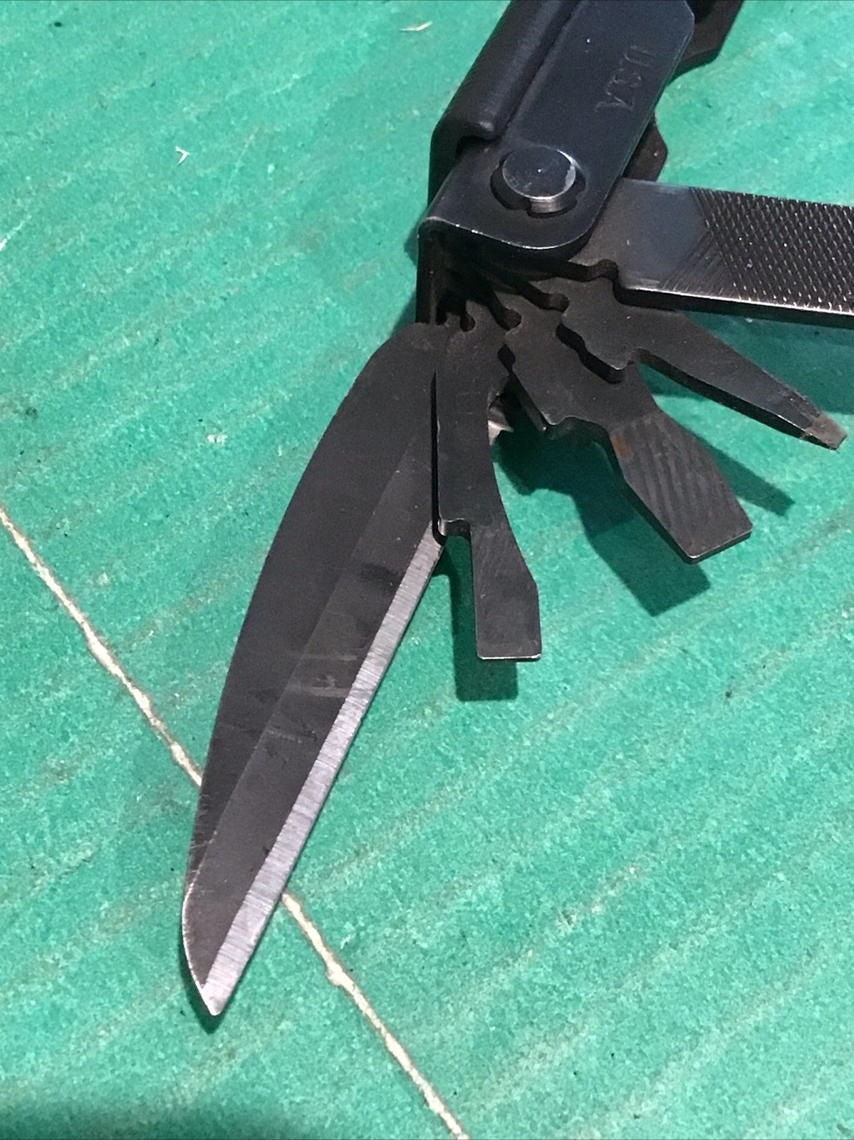 Gerber MP600 Multi-Tool Multi-Plier Needlenose Carbide Cutters Black Oxide