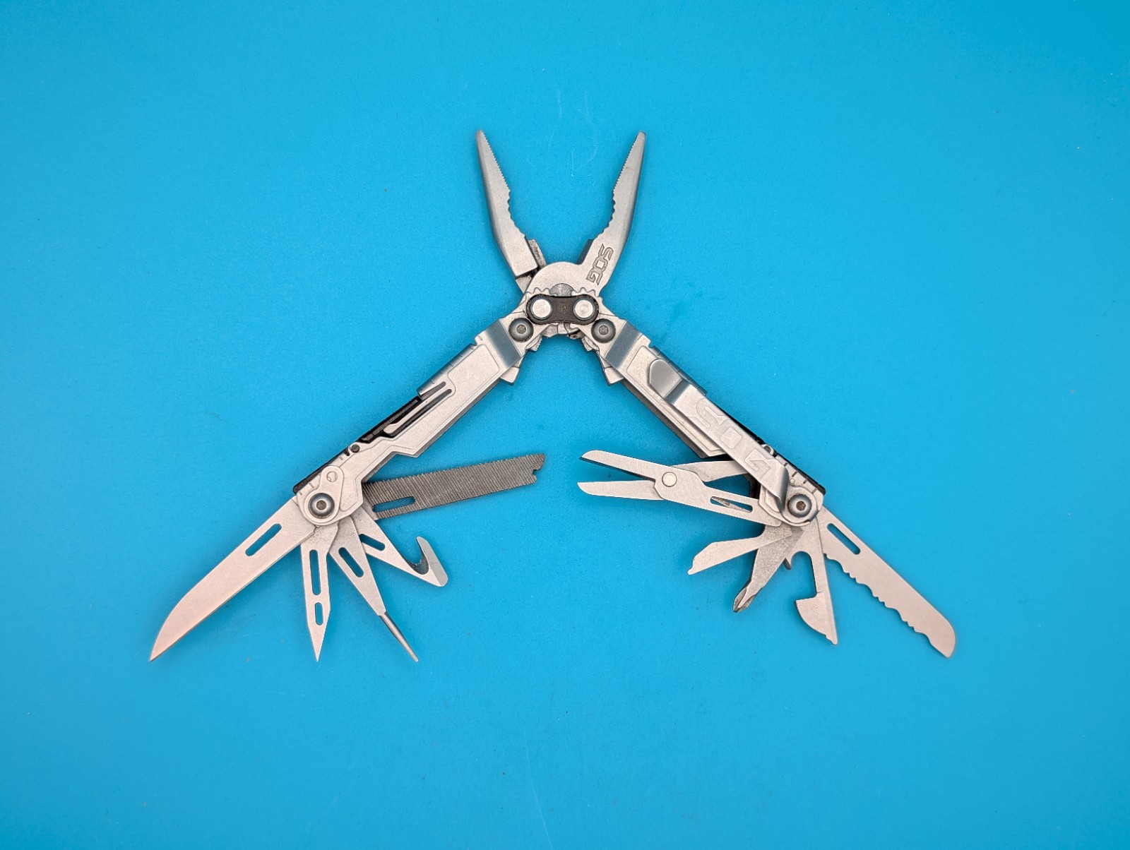 SOG PowerPint Tool Compact Lightweight Silver Multi-Tool!