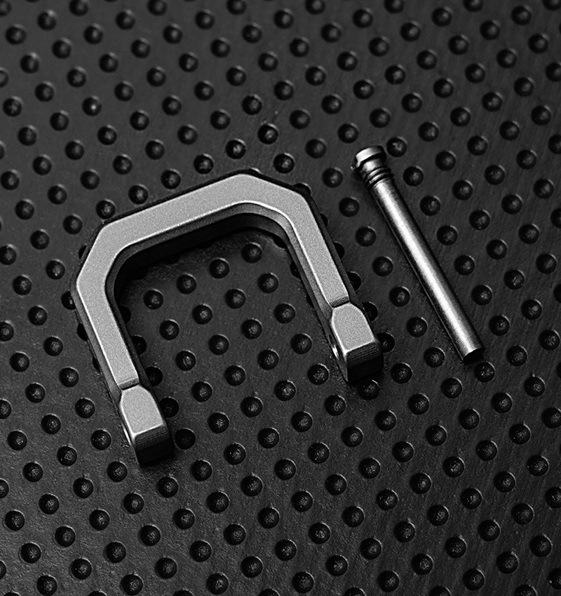 1pc EDC TC4 CNC D Type Porable Car Keychain Outdoor Horseshoe Buckle Hanging