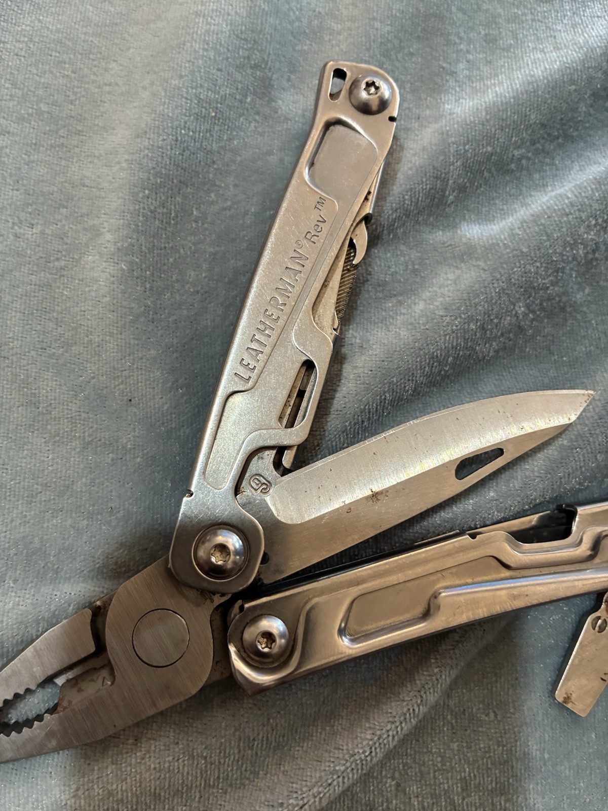 Leatherman REV Stainless Steel 14 In 1 Moolti-Tool (832288)