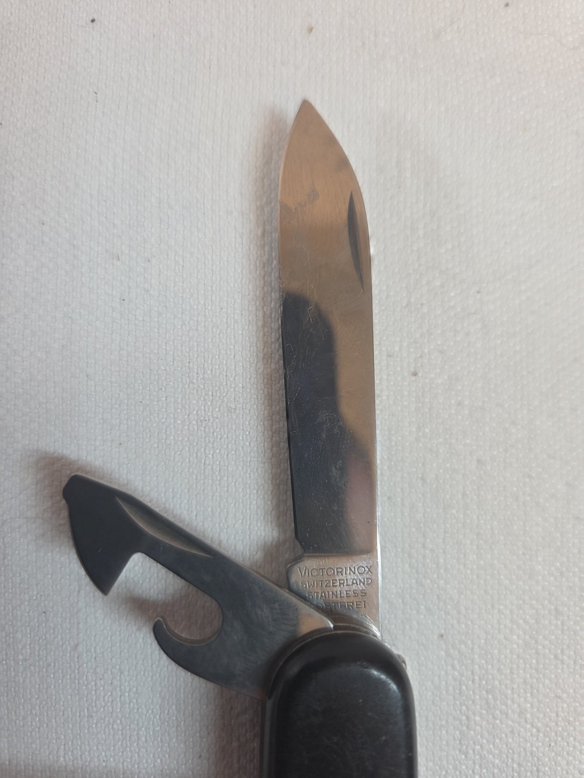 Victorinox Officier Suisse Swiss Army Multi-Tool Black 7 Tools Saw Corkscrew