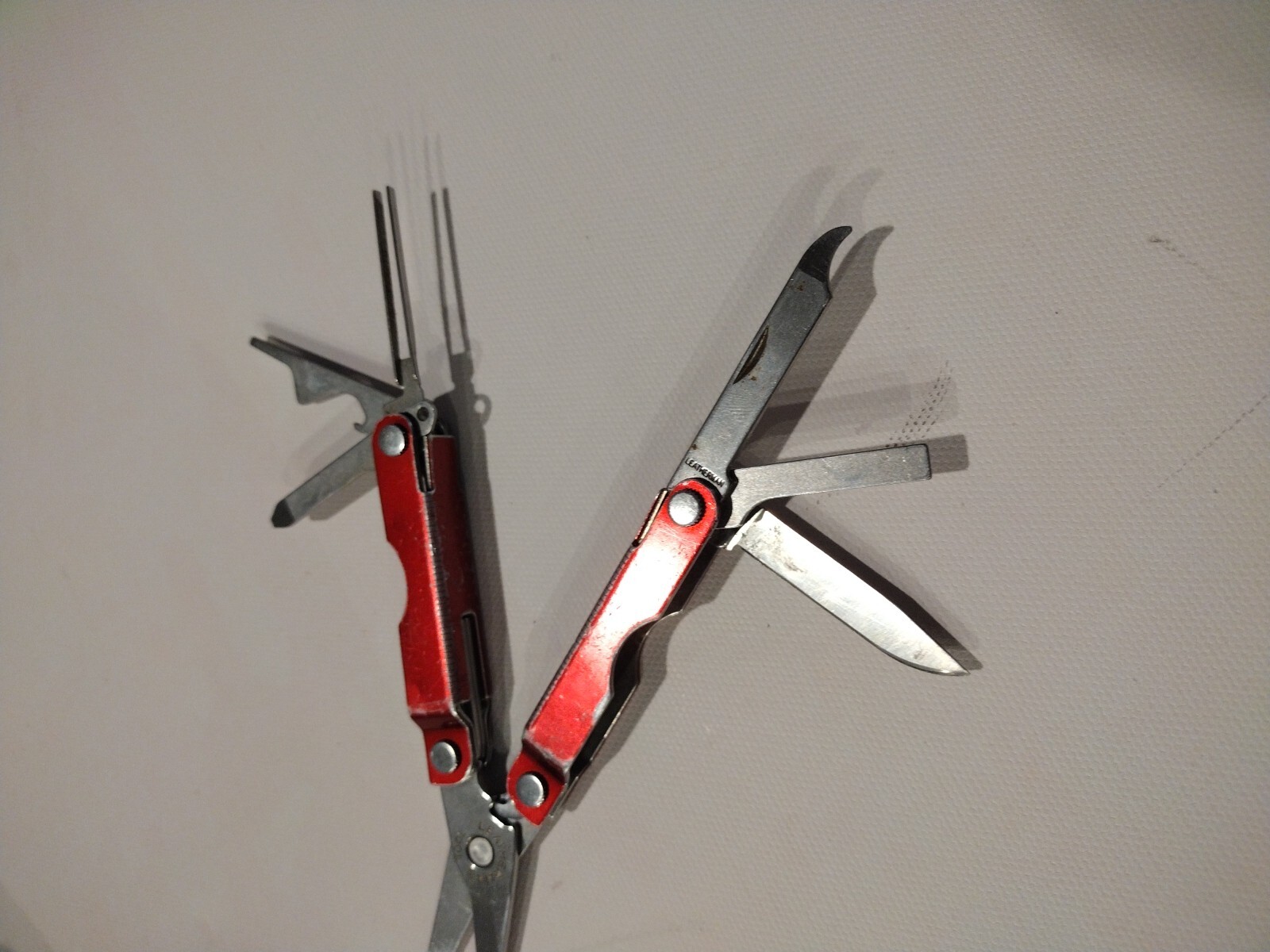 Leatherman Micra Multi-Tool, Knife, Scissors, Key Ring, Red Color in Good Condit