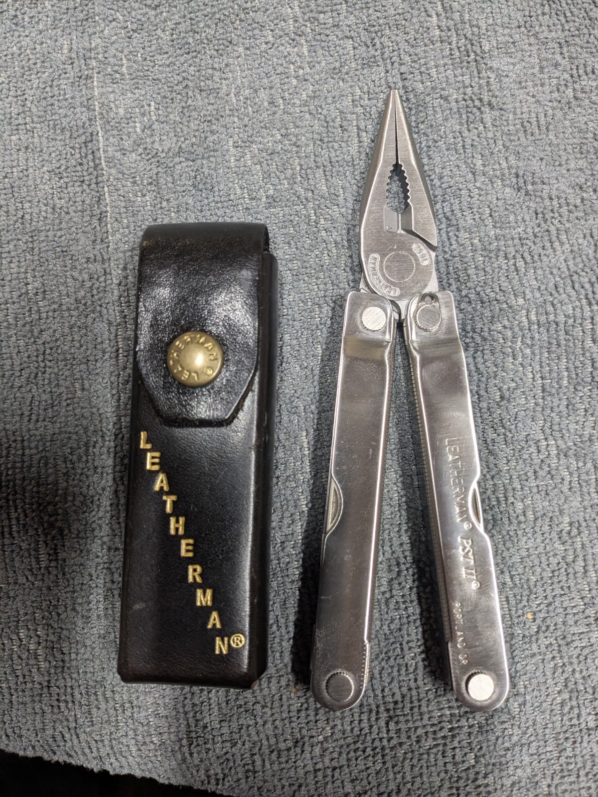 LEATHERMAN PSTii MULTI TOOL with Lightly Handled SHEATH (04/02 date Code)
