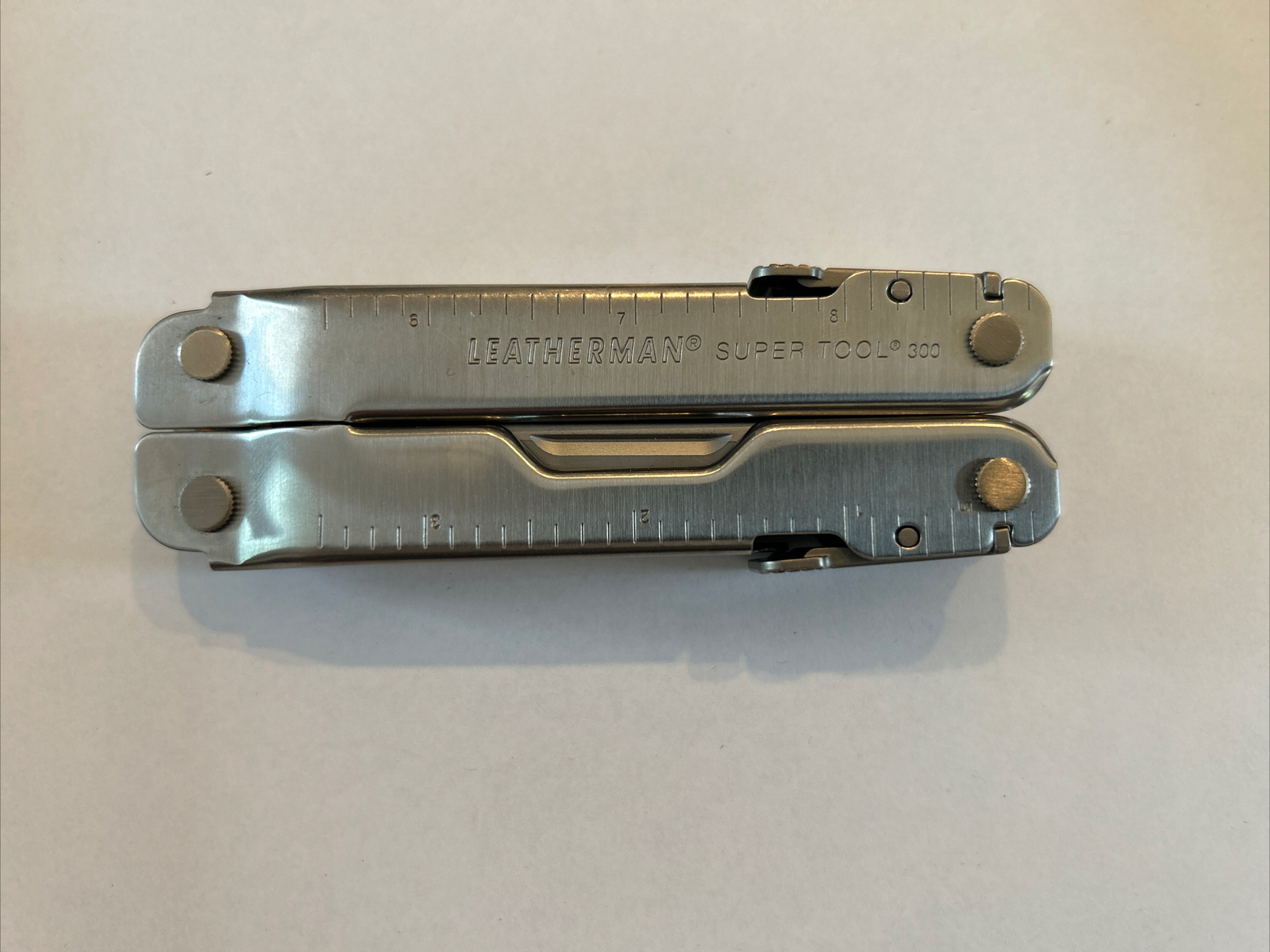 Leatherman – Original Super Tool 300 (Date Stamped 02/11). *NEW IN BOX w/sheath*