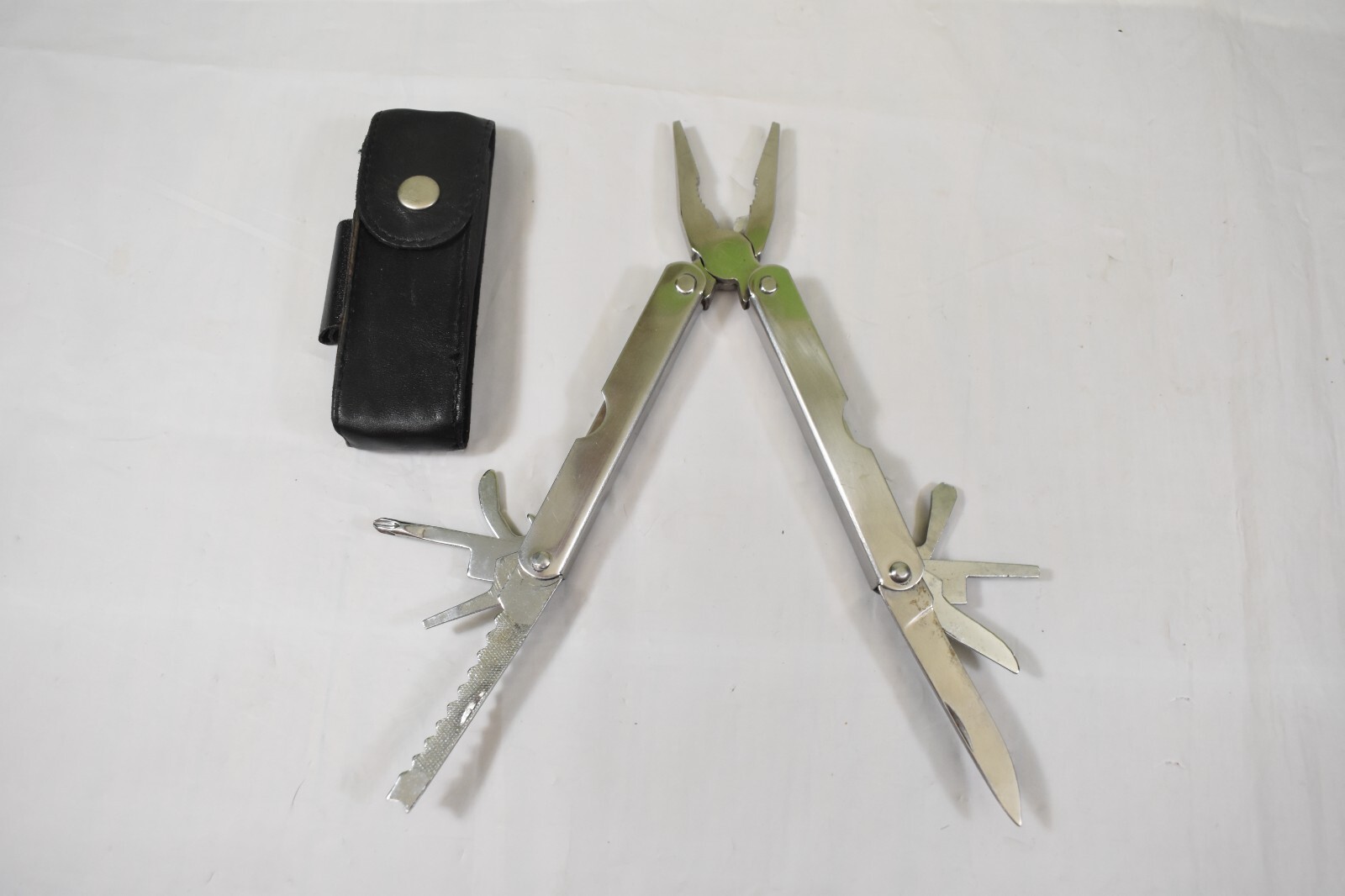SPORT GEAR COMPACT SPORT MULTI PLIER 400 Stainless Steel Tool With Case