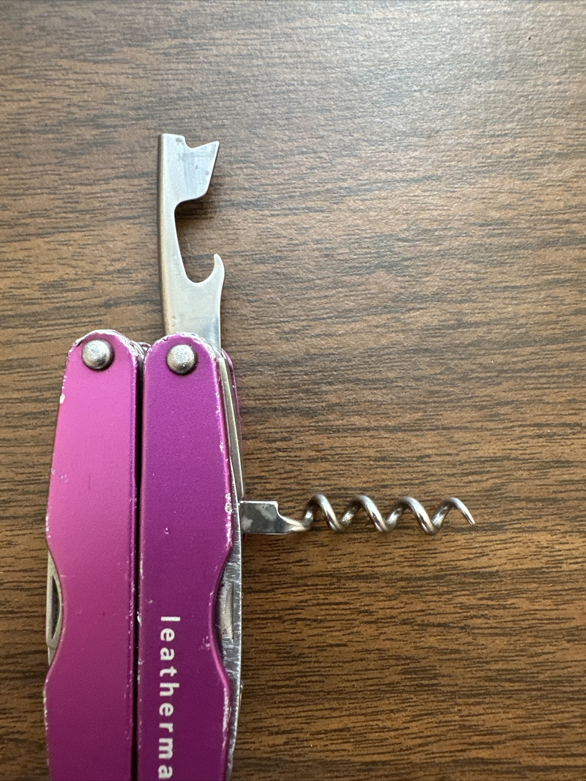 Discontinued Gen 1 Purple Leatherman Juice XE6, Fish, Great EDC *READ*