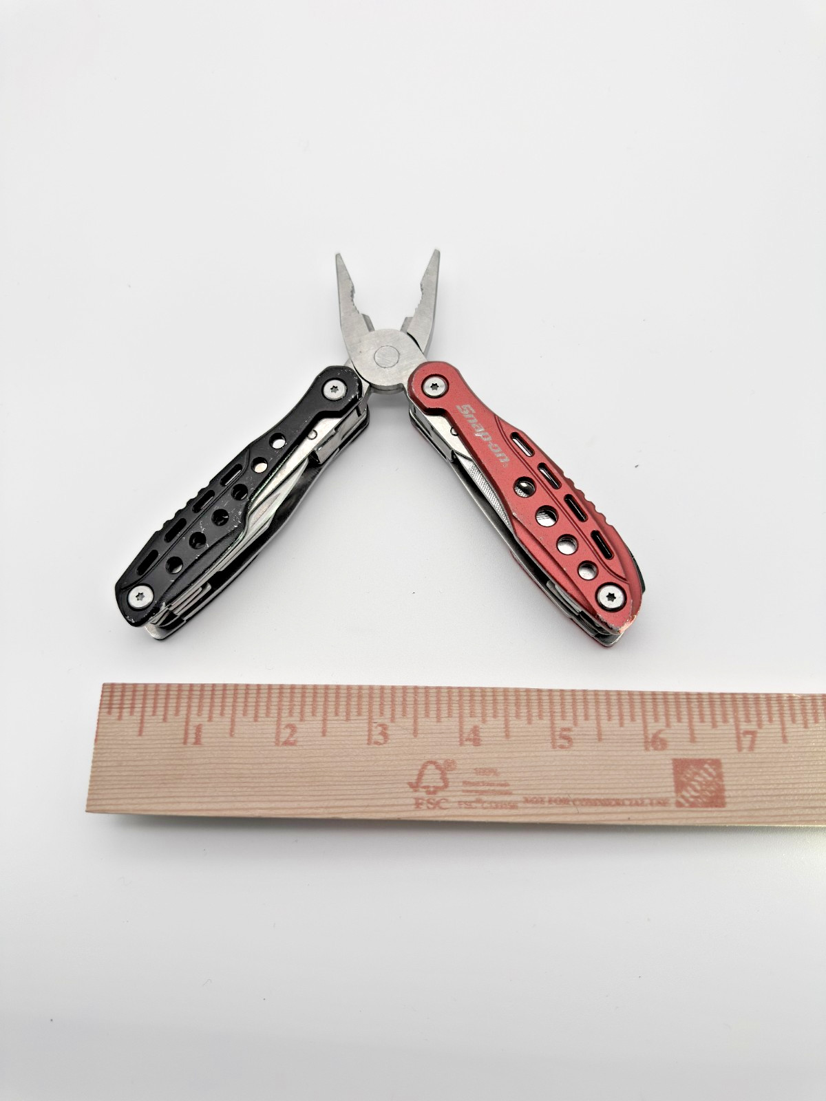 Snap-on Multi Tool Pliers Knife Saw File Screwdrivers Compact EDC Tool