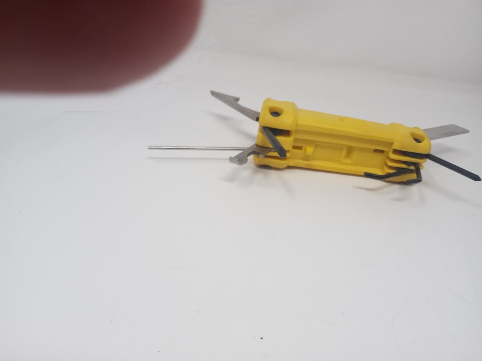 Multi Tool 11 Tools In One Screwdrivers Knives And More