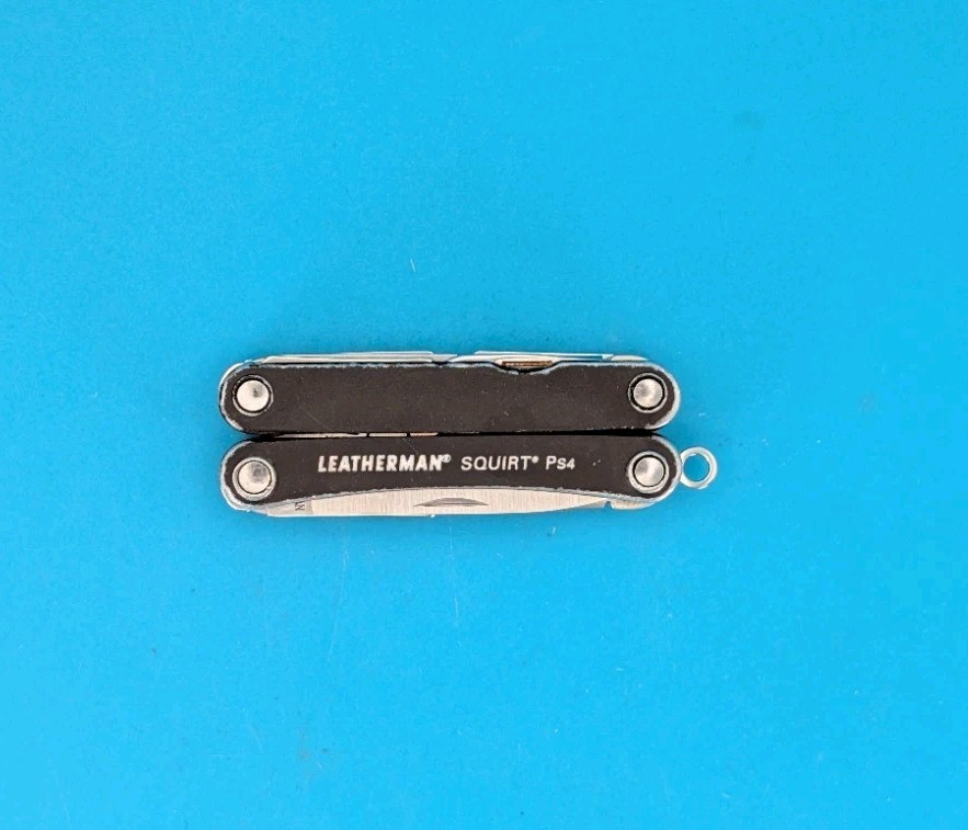 Leatherman SQUIRT PS4 Multi-Tool With Pliers Scissors Knife BLACK!