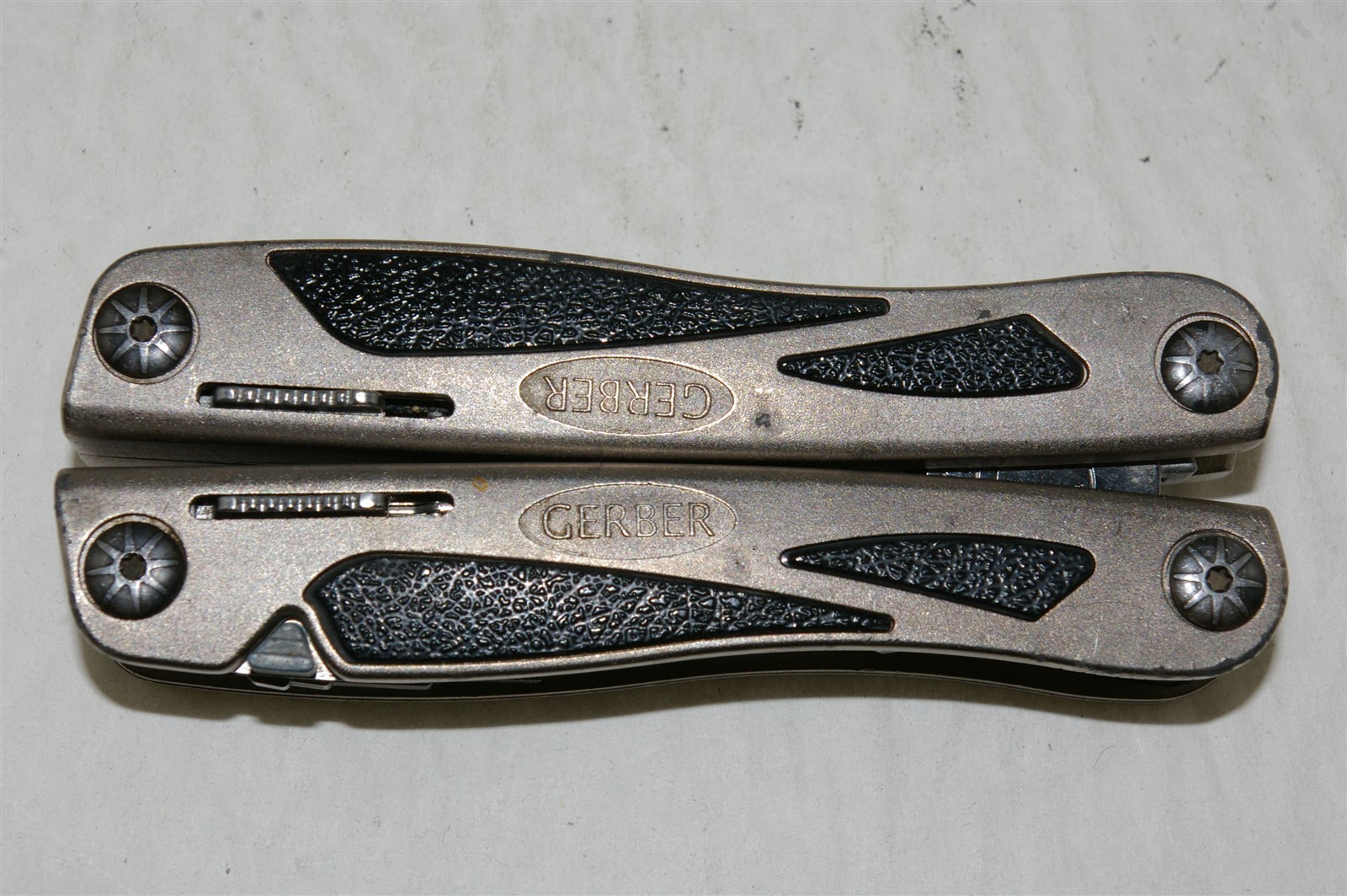 Gerber MP800 Urban Legend Multi-Tool Multi-Plier Stainless Silver PLEASE READ!