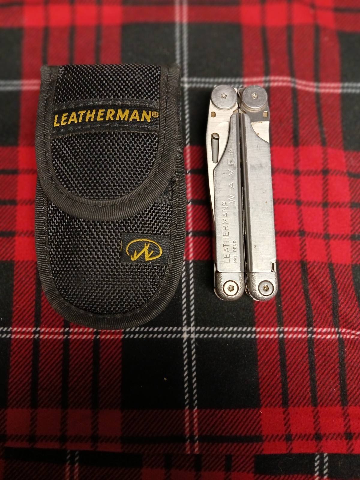 Leatherman Wave Multi-Tool With Nylon Case