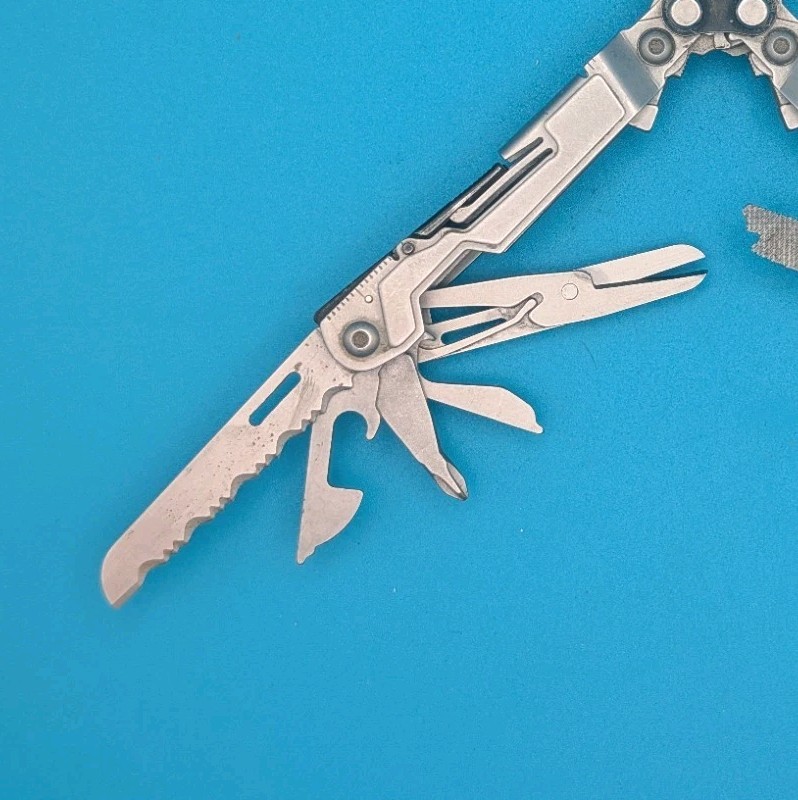 SOG PowerPint Tool Compact Lightweight Silver Multi-Tool!