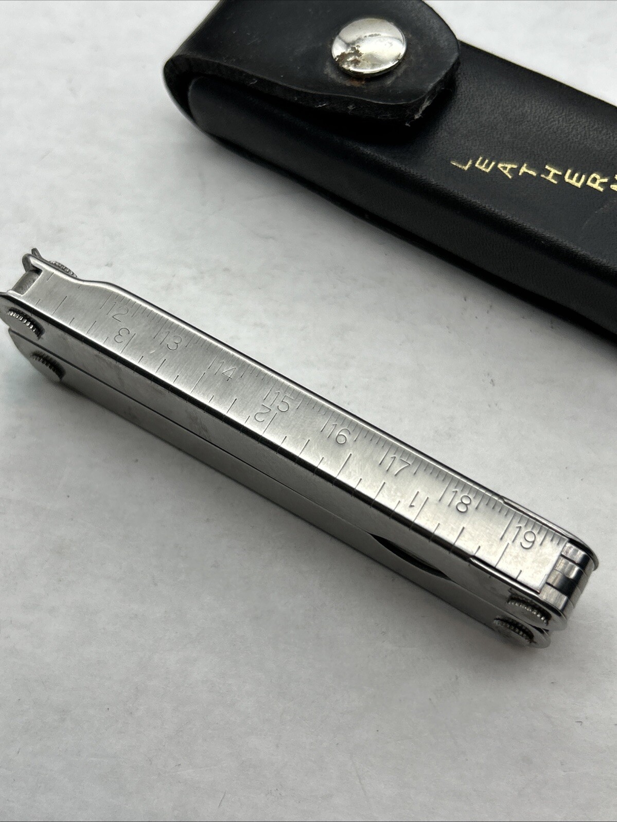 Retired 1995 Leatherman Multi-Tool US Reg TM 1325473 Portland OR & Leather Case
