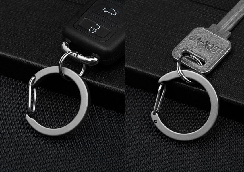 Titanium Alloy Keychain Carabiner Outdoor Travel Size Mechanical Fast Buckle EDC