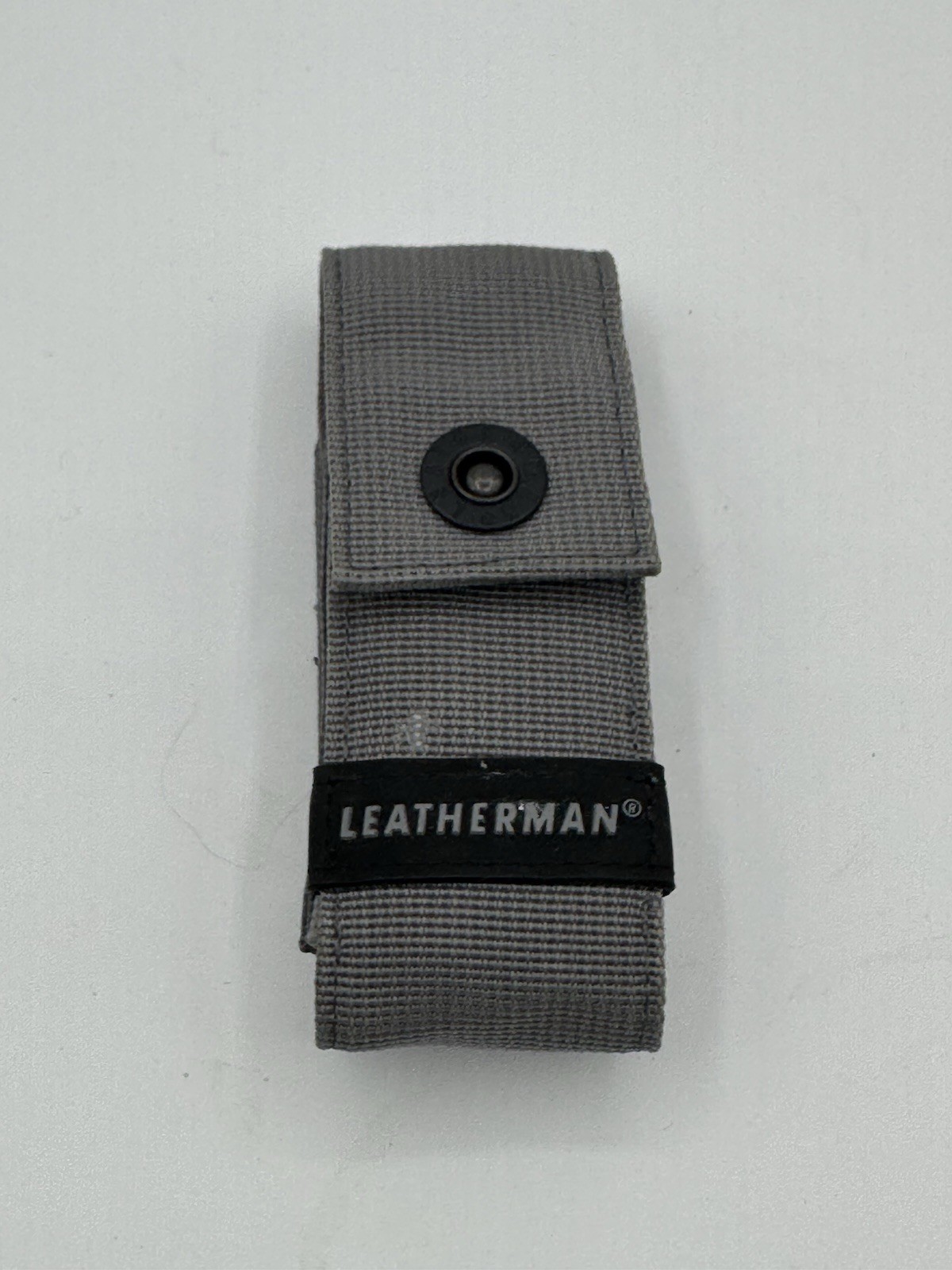 Leatherman FREE P4 Retired Multi Tool Pocket Clip Gray Sheath USA Stainless READ