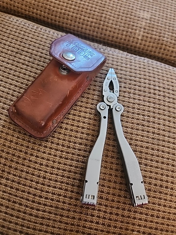 Schrade Tough Tool ST1 USA Multi-Tool Pliers Knife Stainless Steel Vintage